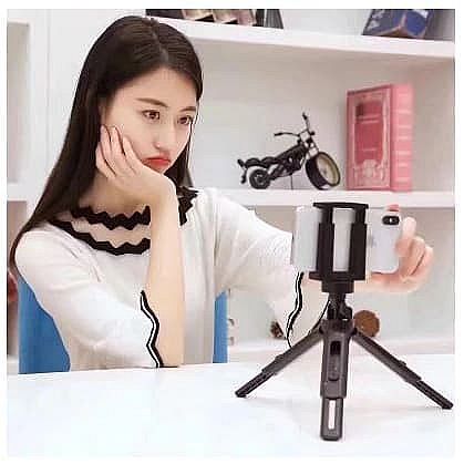 Tripod Mini 4 Level Ketinggian Support Foto + Bonus Holder U Handphone Hp – A580 Tripod Mini 4 Level Ketinggian Support Foto + Bonus Holder U Handphone Hp – A580