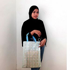 Goodie Bag Motif Polkadot Biru Hijau uk 30 x 40 cm Tote Bag Bahan Kain Spunbond – A456