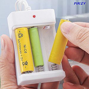 Alat Charger Baterai 3 Slot Cas Baterai AA AAA Desktop Power Kotak Bat &ndash; A647