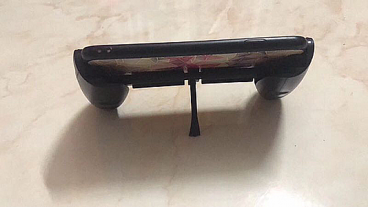 Gamepad Telur Game Pad Plus Standing Handle Holder Joypod Gaming PUBG Mobile – A224