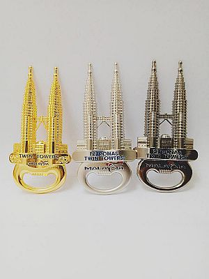 Pembuka Tutup Botol Menara Petronas Bottle Opener Souvenir Cantik Impor Malaysia Twin Towers – A239
